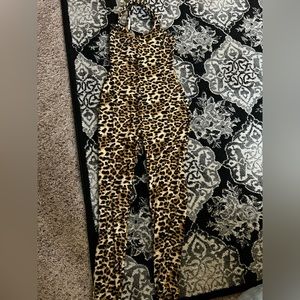 Cute leopard print romper.!